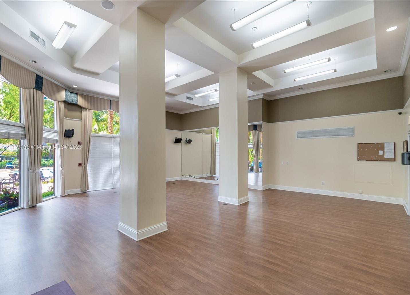 PORTO BELLAGIO CONDO - Residential Lease