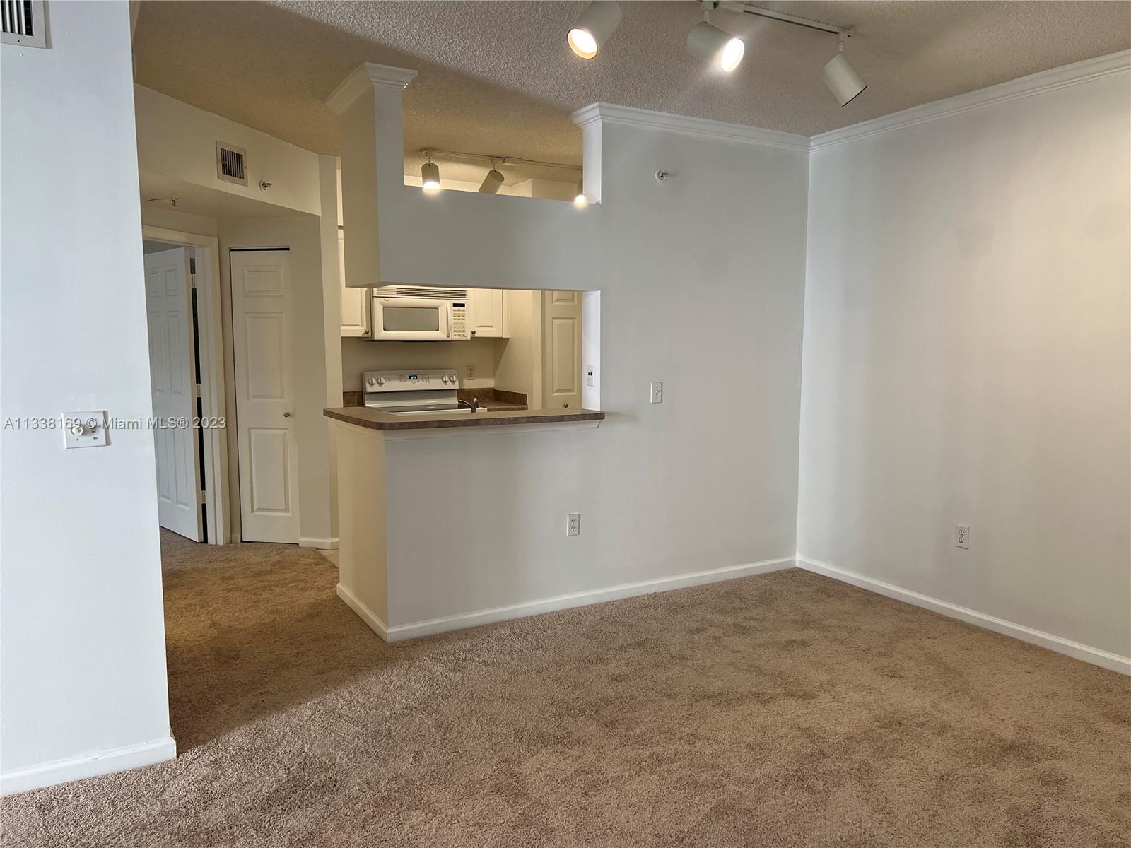 PORTO BELLAGIO CONDO - Residential Lease