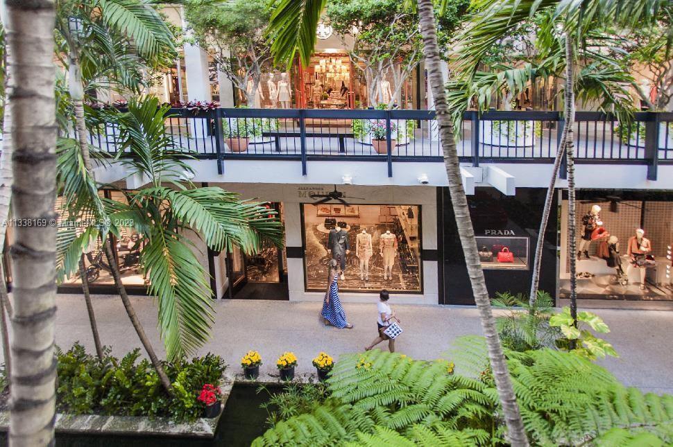 PORTO BELLAGIO CONDO - Residential Lease