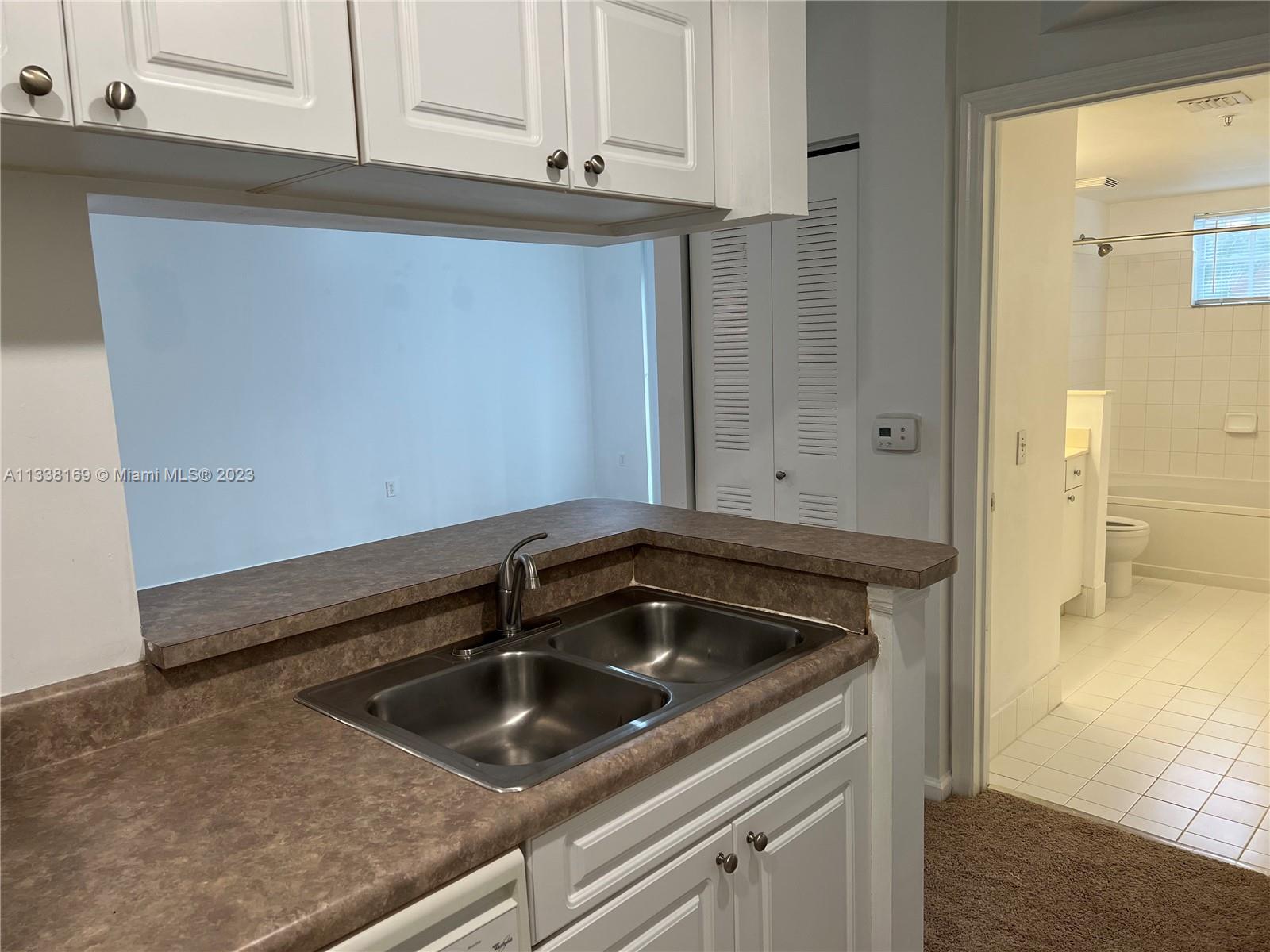 PORTO BELLAGIO CONDO - Residential Lease
