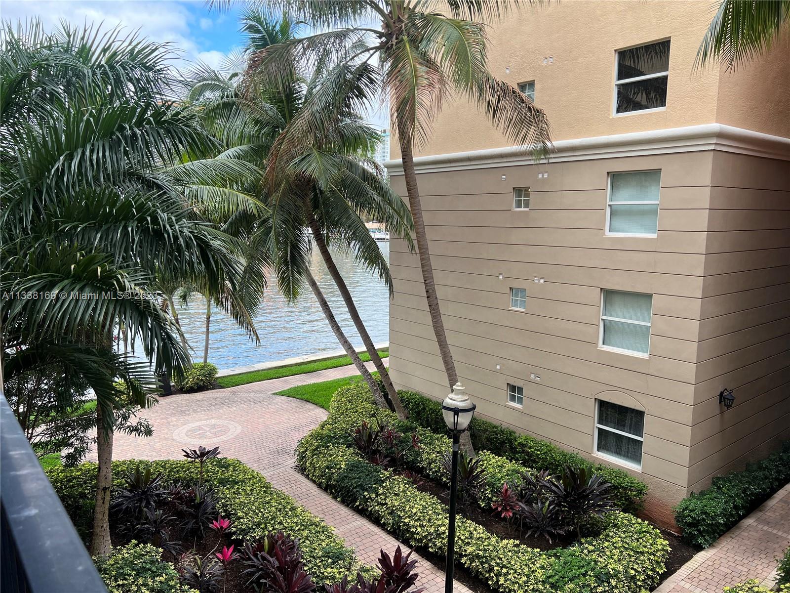 PORTO BELLAGIO CONDO - Residential Lease