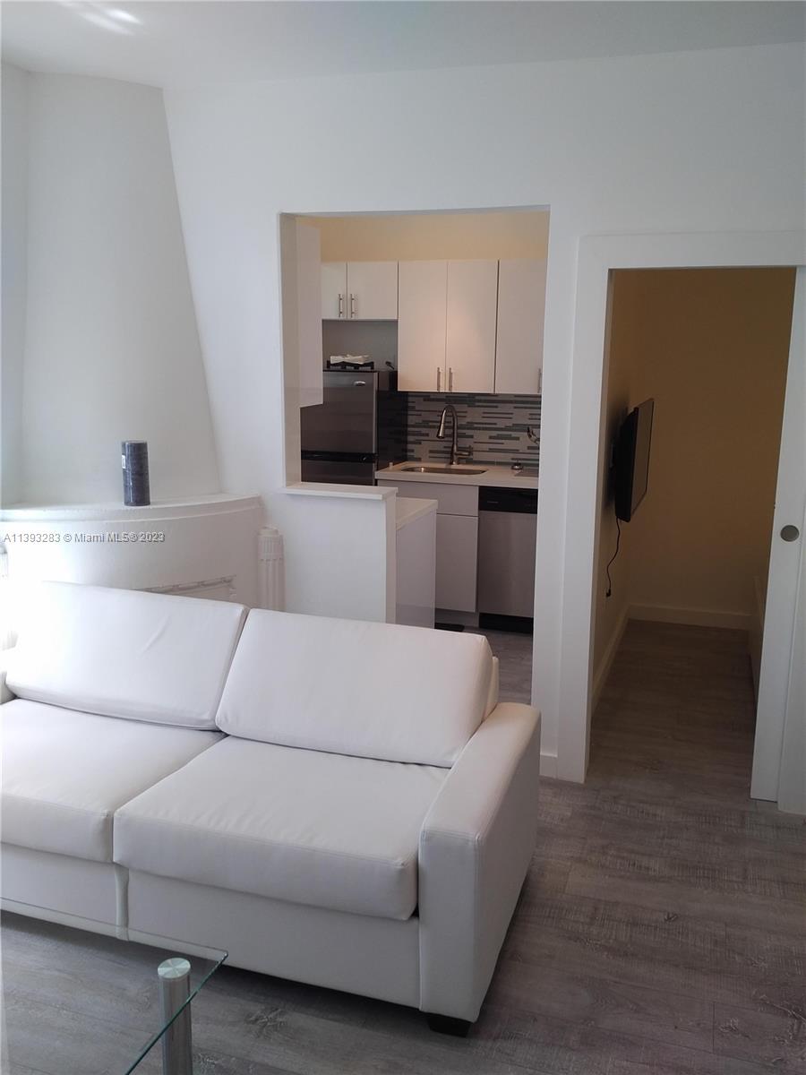 WALLIAN CO-OP APTS INC - Residential Lease