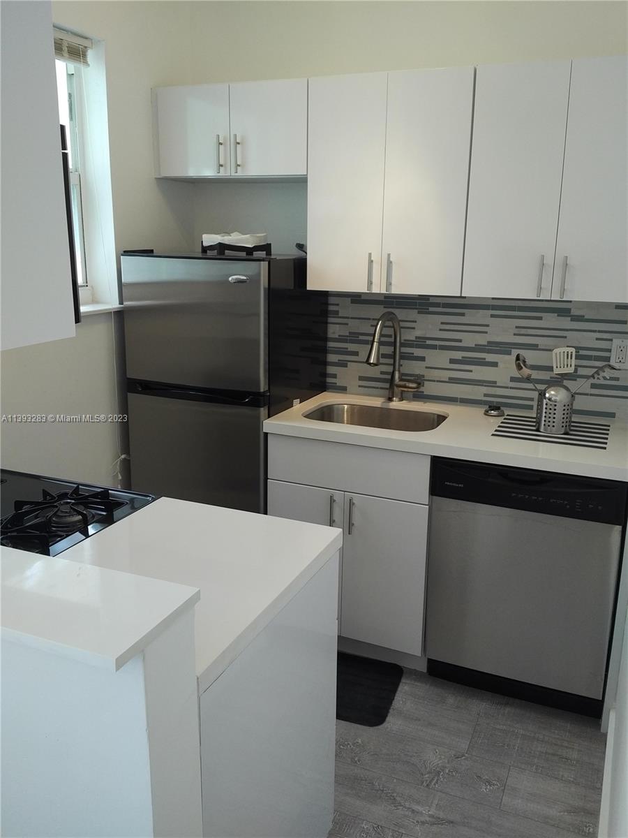 WALLIAN CO-OP APTS INC - Residential Lease
