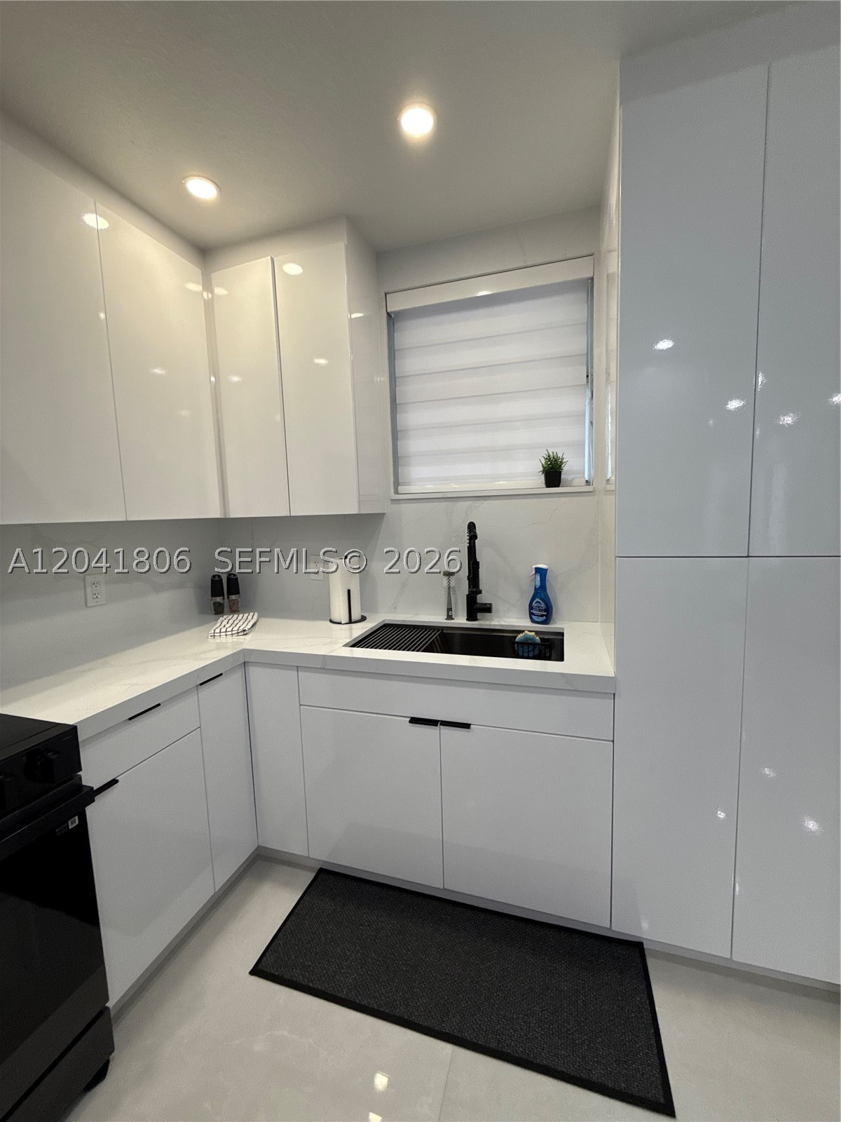 SHOMA HOMES SPLENDIDO CON - Residential