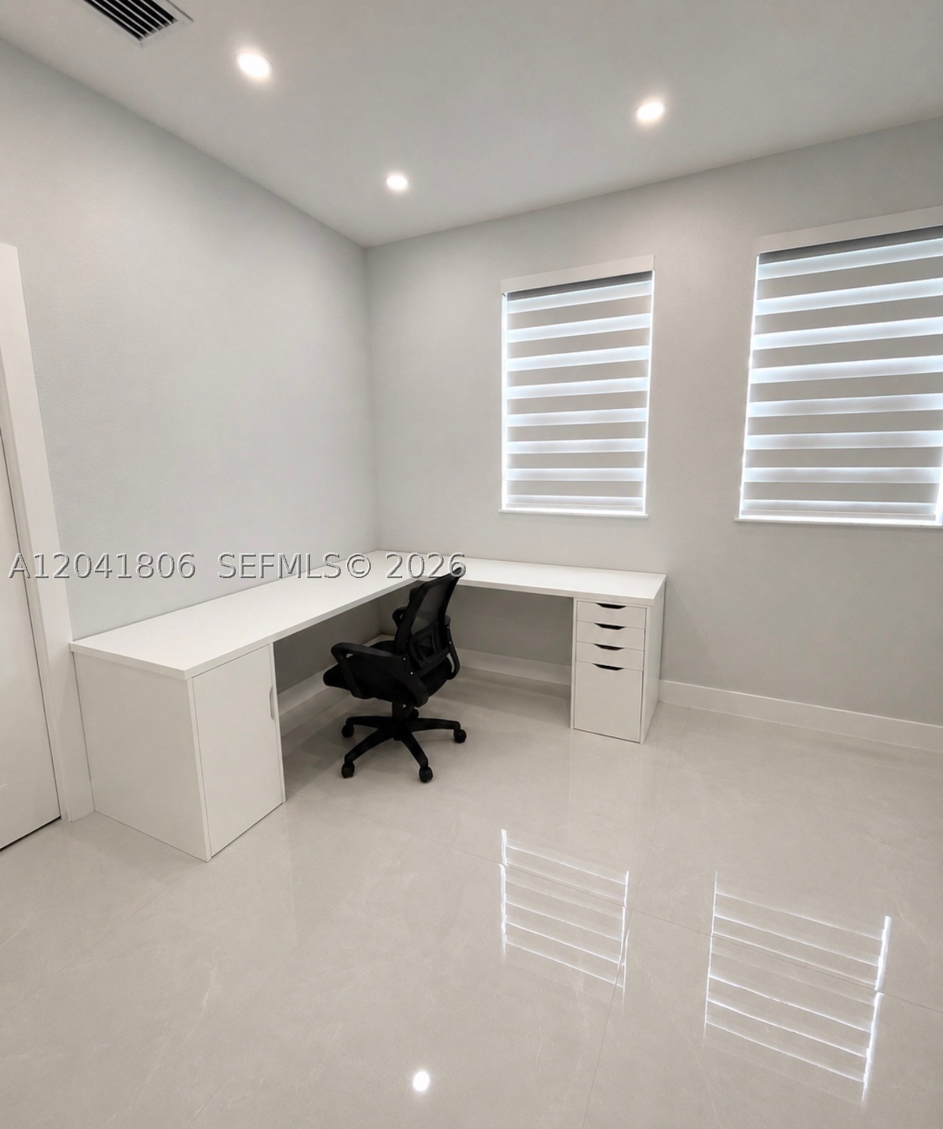 SHOMA HOMES SPLENDIDO CON - Residential