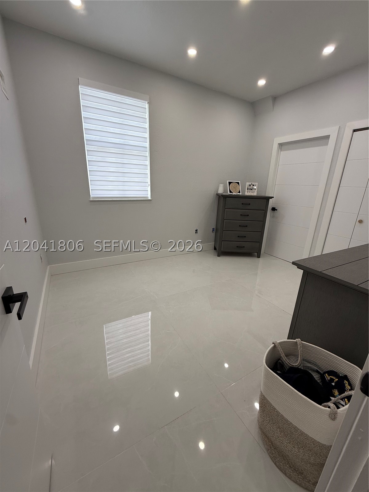 SHOMA HOMES SPLENDIDO CON - Residential