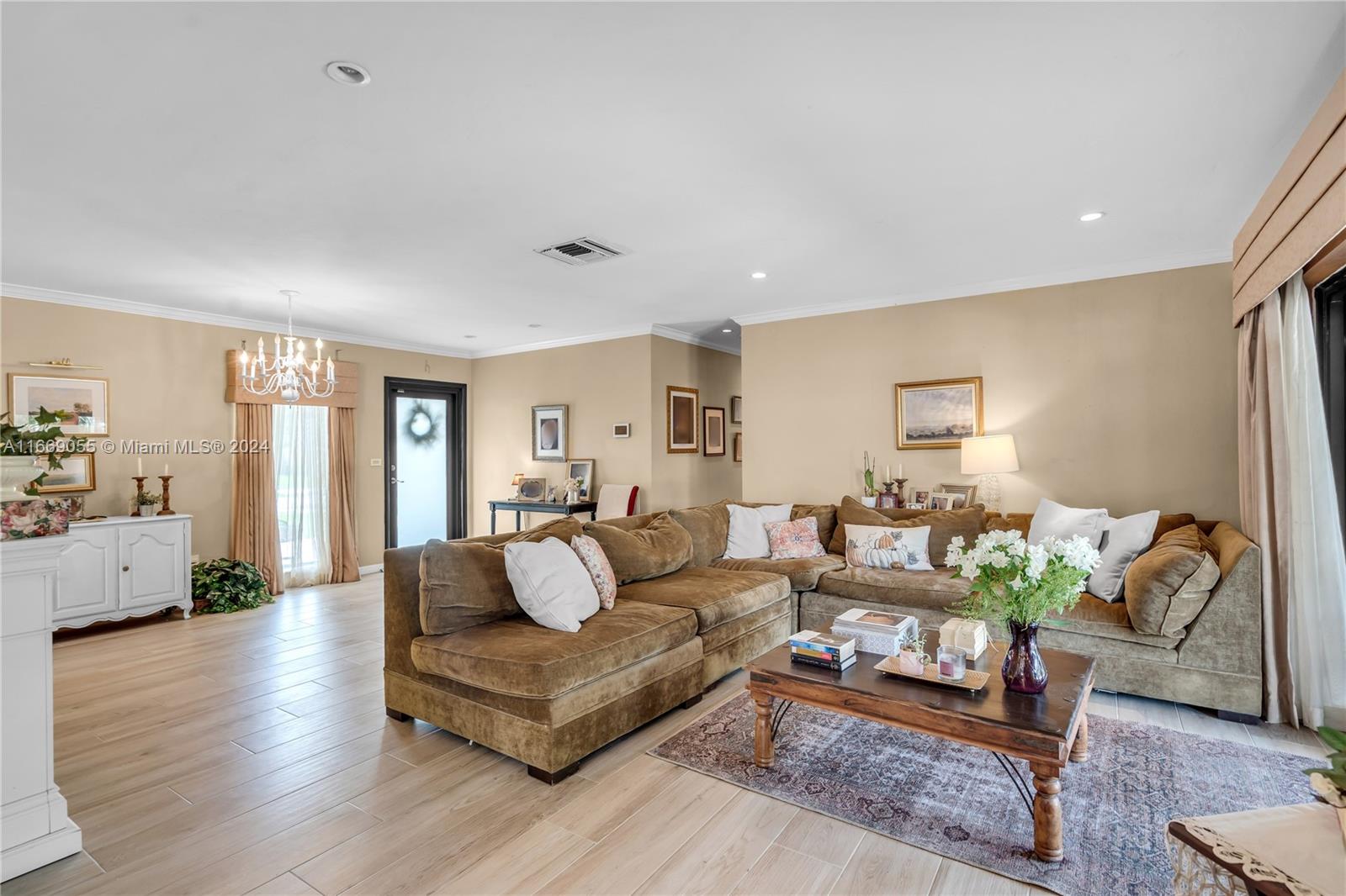DARLINGTON MANOR - Residential
