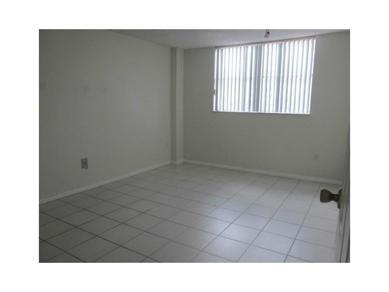 TALL TREES CONDO - Residential Lease