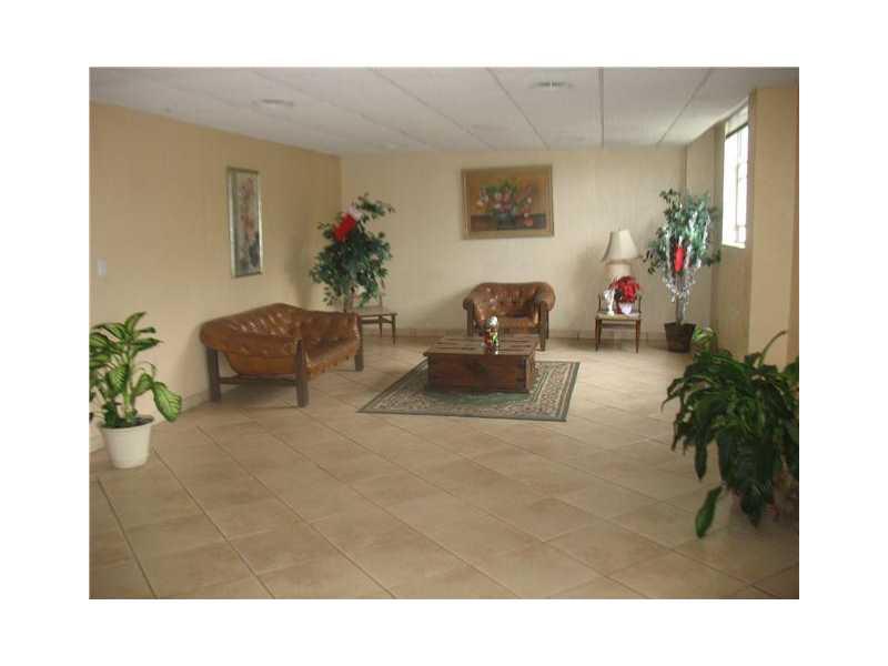 TALL TREES CONDO - Residential Lease