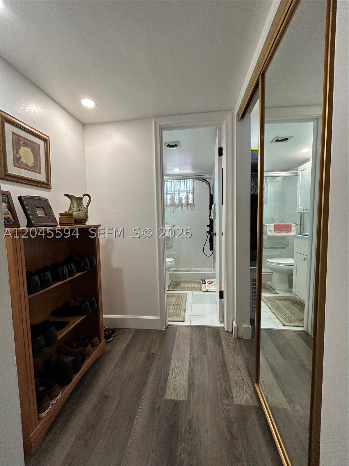 ASHBURY HOUSE EAST - Residential
