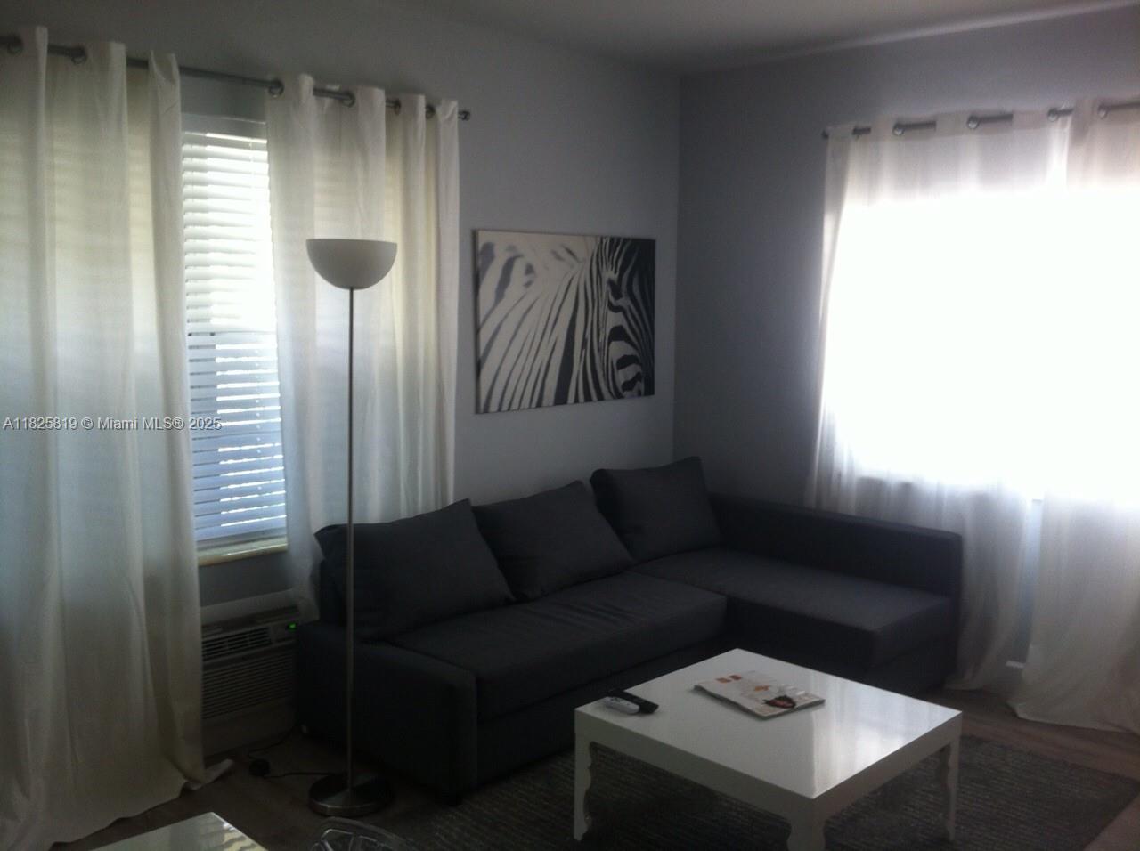 THE LESLIE CONDO - Residential