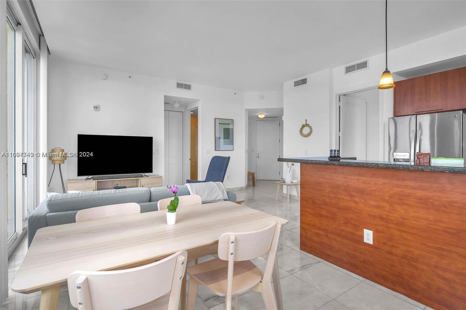 THE PONCE DE LEON CONDO - Residential