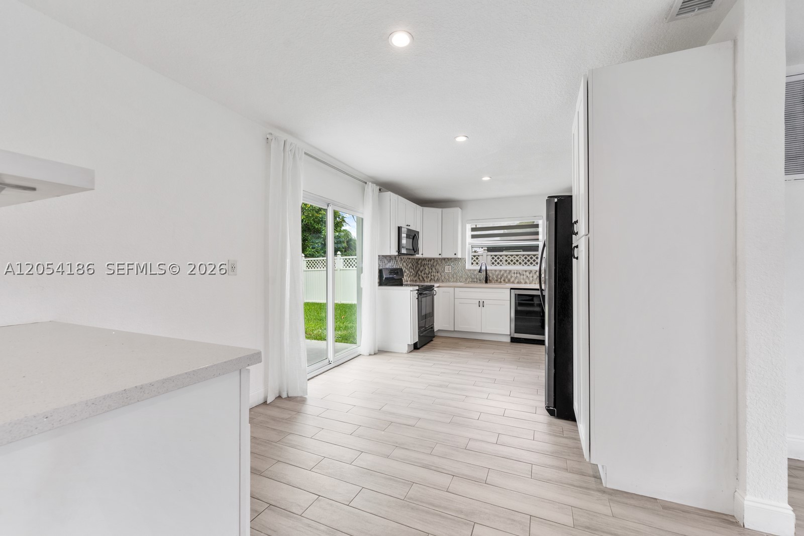ORIOLE ESTATES SEC 8 - Residential Lease