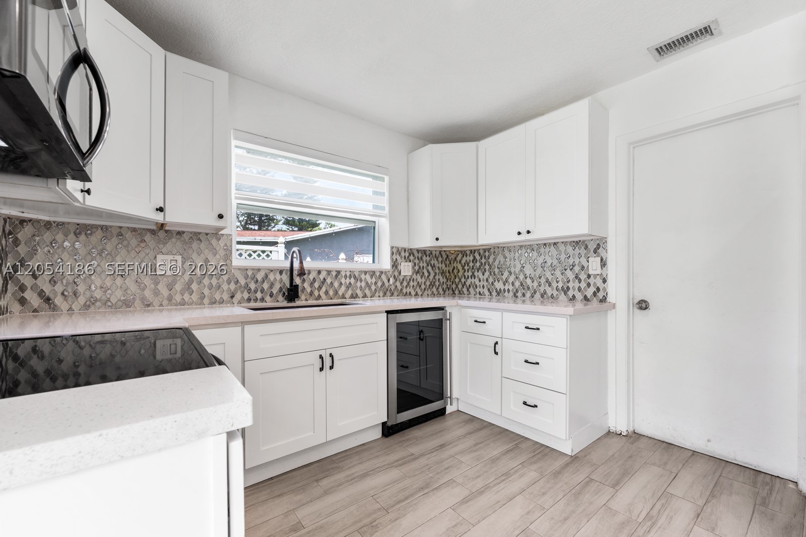 ORIOLE ESTATES SEC 8 - Residential Lease