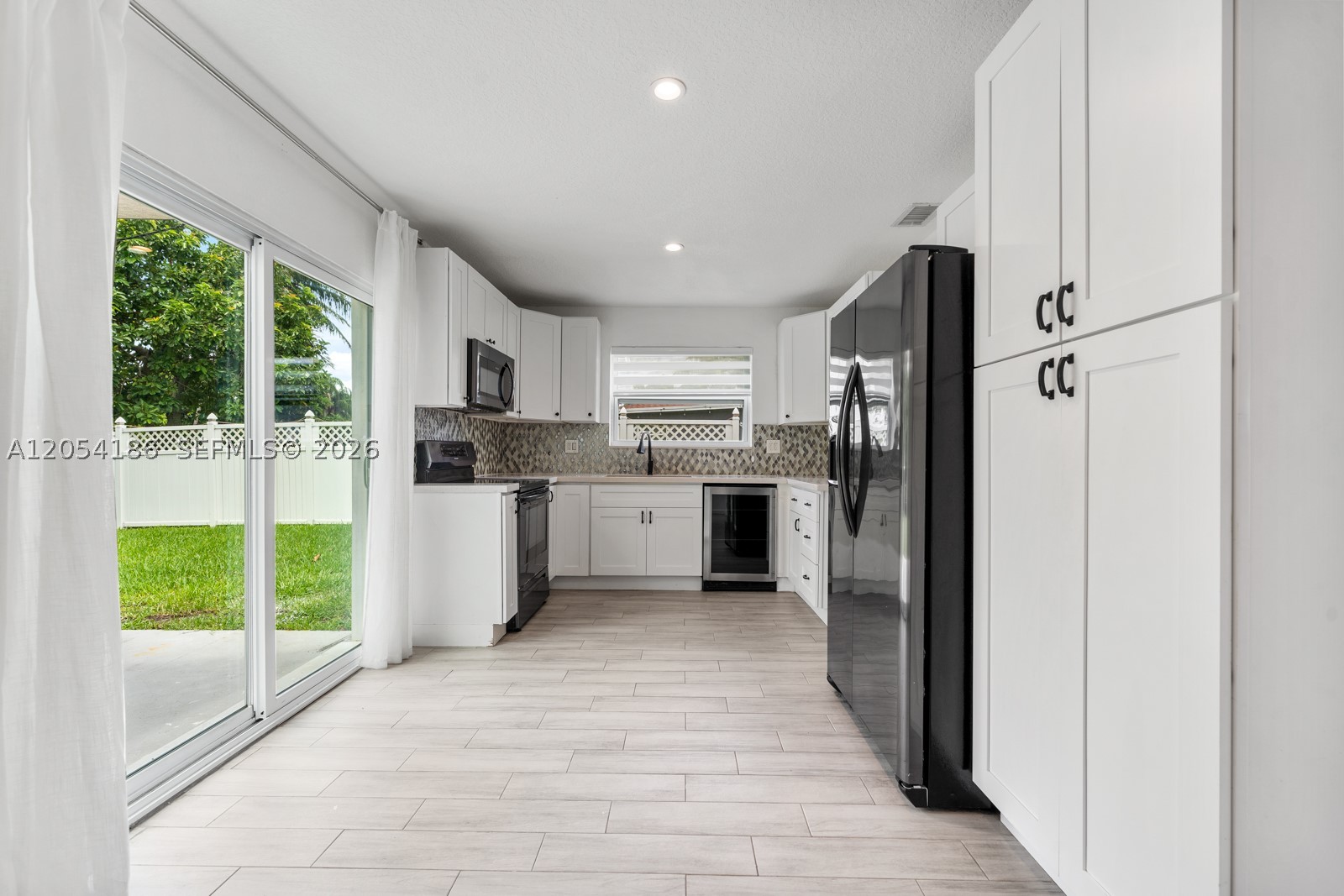 ORIOLE ESTATES SEC 8 - Residential Lease