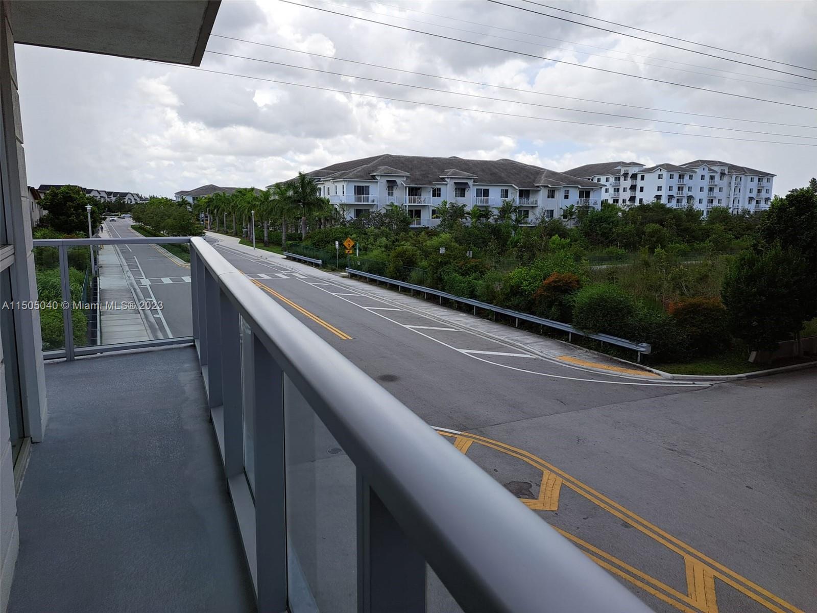 MIDTOWN AT DORAL - Residential Lease