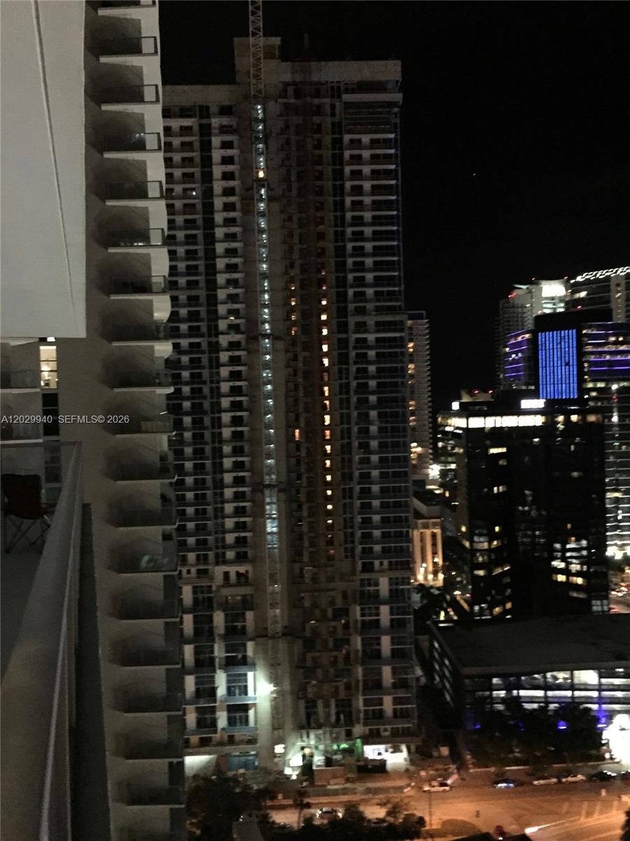 AXIS ON BRICKELL II CONDO - Residential