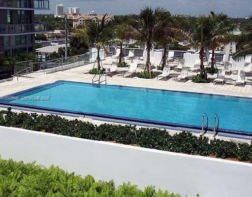 AXIS ON BRICKELL II CONDO - Residential