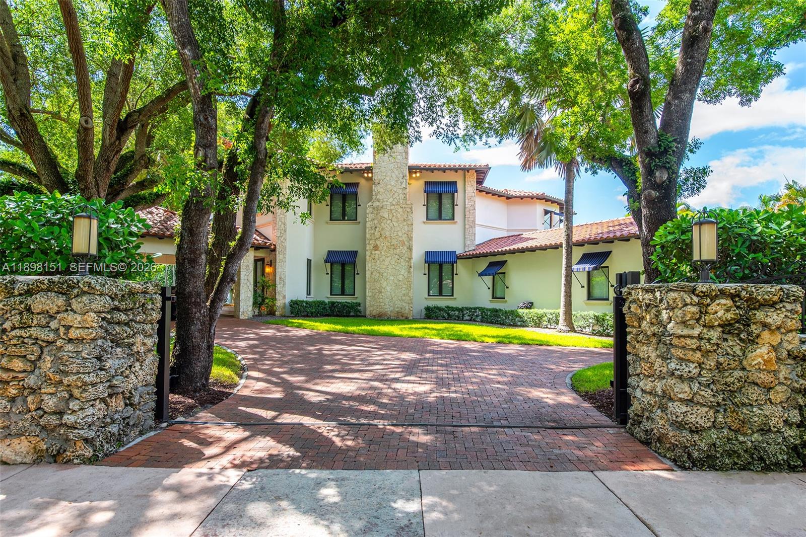 C GABLES RIVIERA SEC 12 - Residential