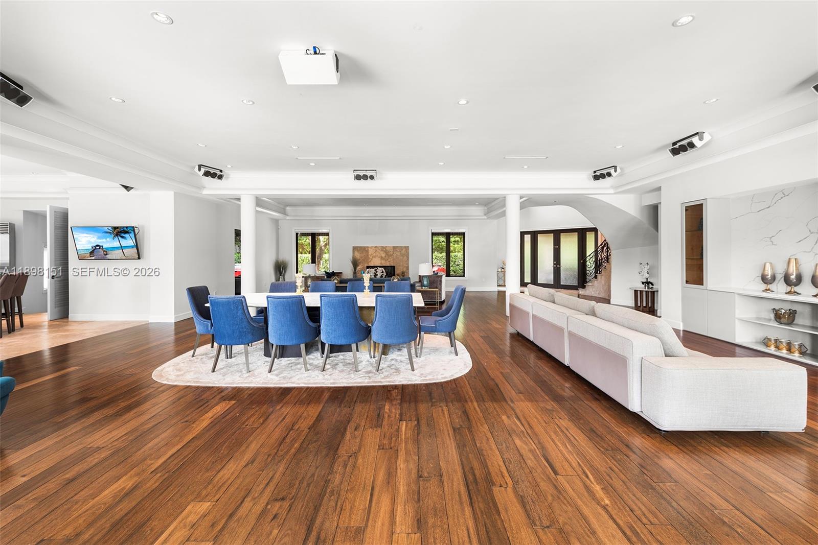 C GABLES RIVIERA SEC 12 - Residential