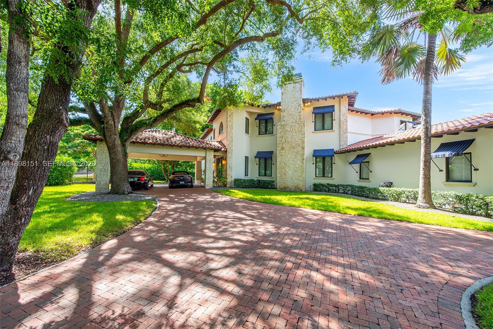 C GABLES RIVIERA SEC 12 - Residential