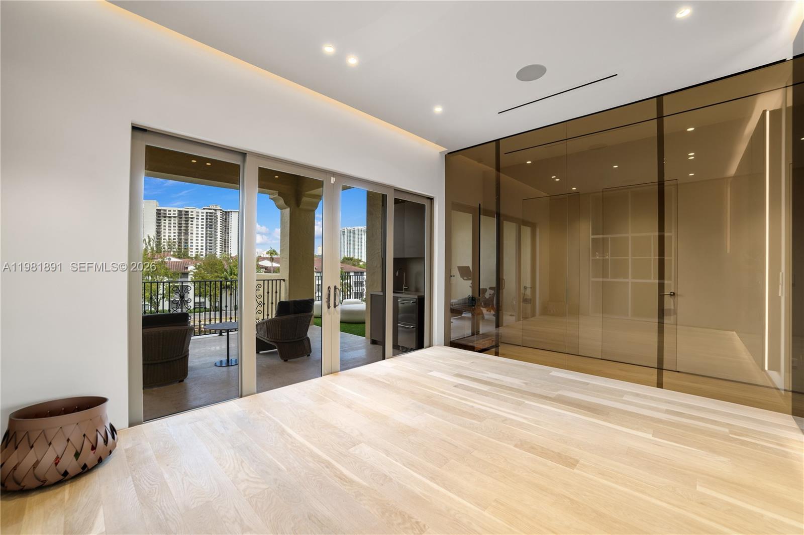 Villa Flora at Williams - Residential