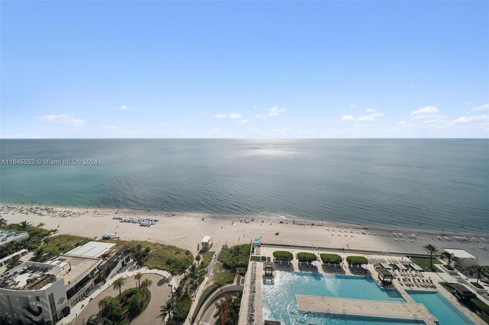 BEACH CLUB - Residential