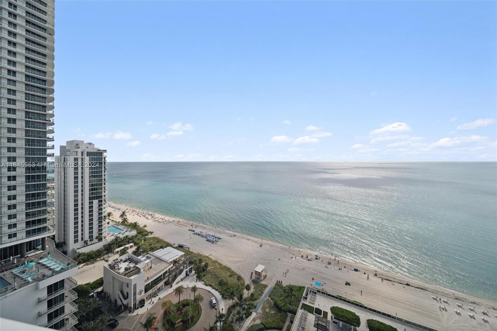 BEACH CLUB - Residential