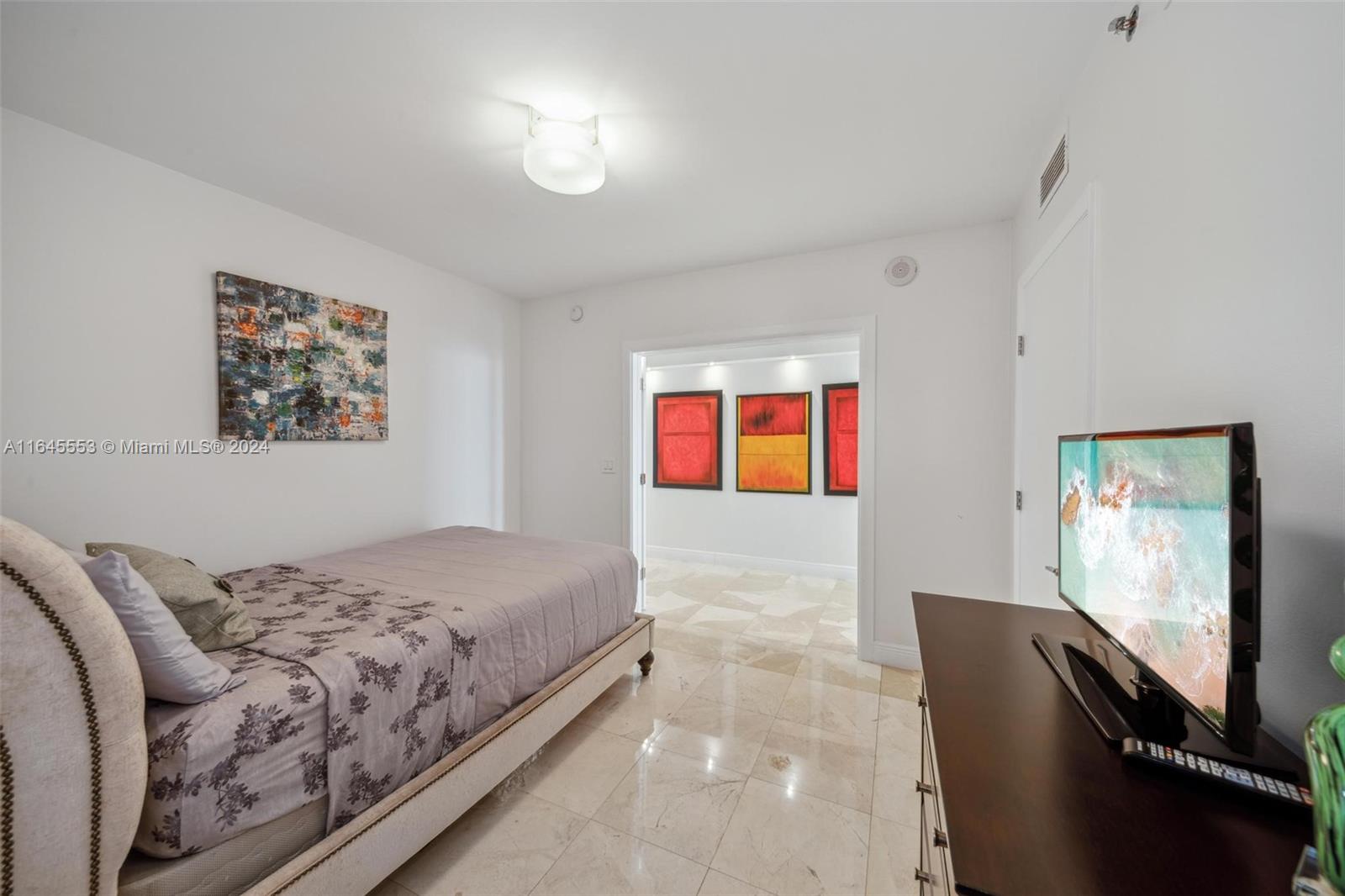 BEACH CLUB - Residential