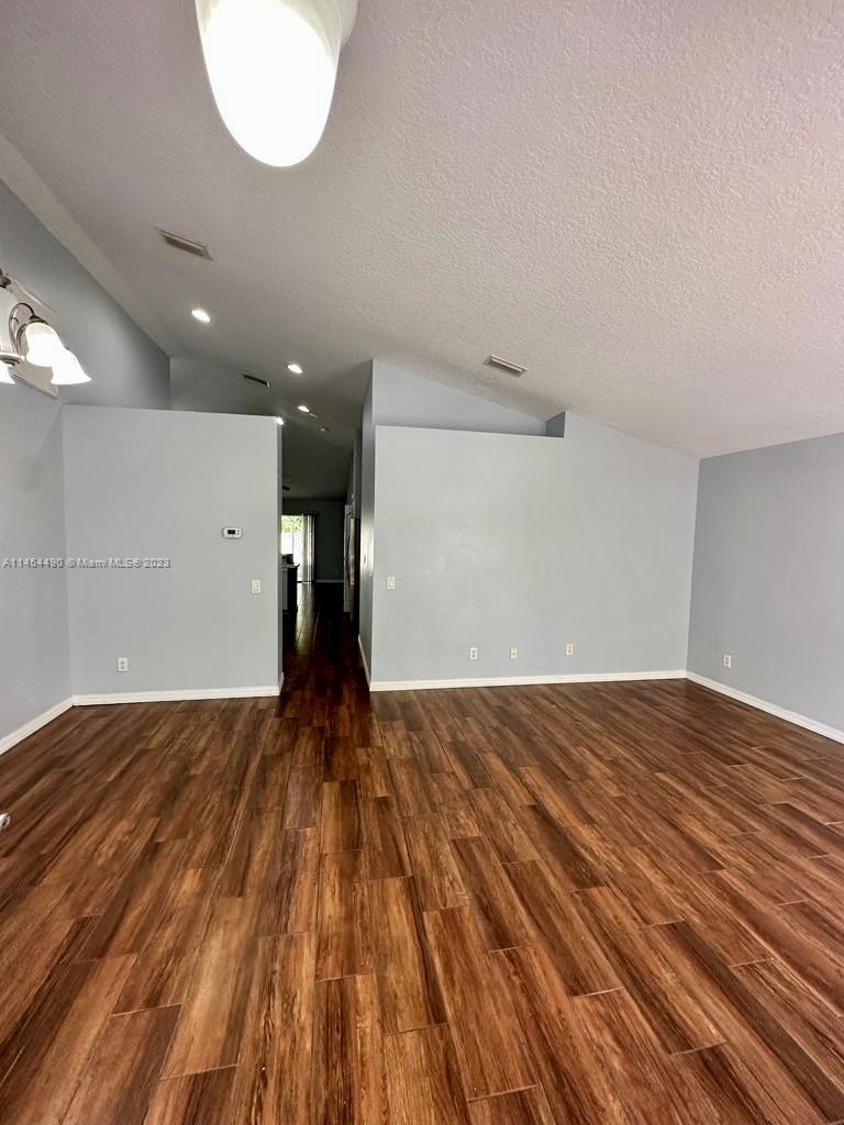 RIVER BEND PHASE 1A - Residential