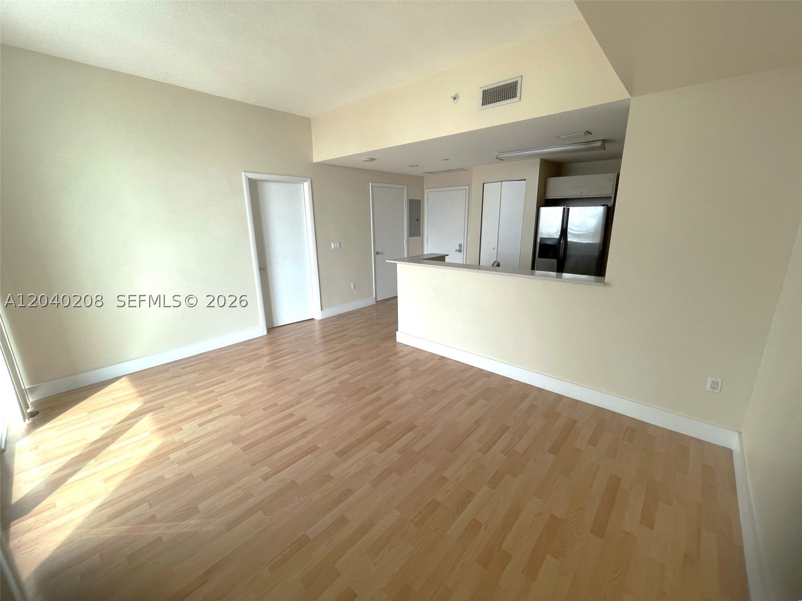 CITY 24 CONDO - Residential