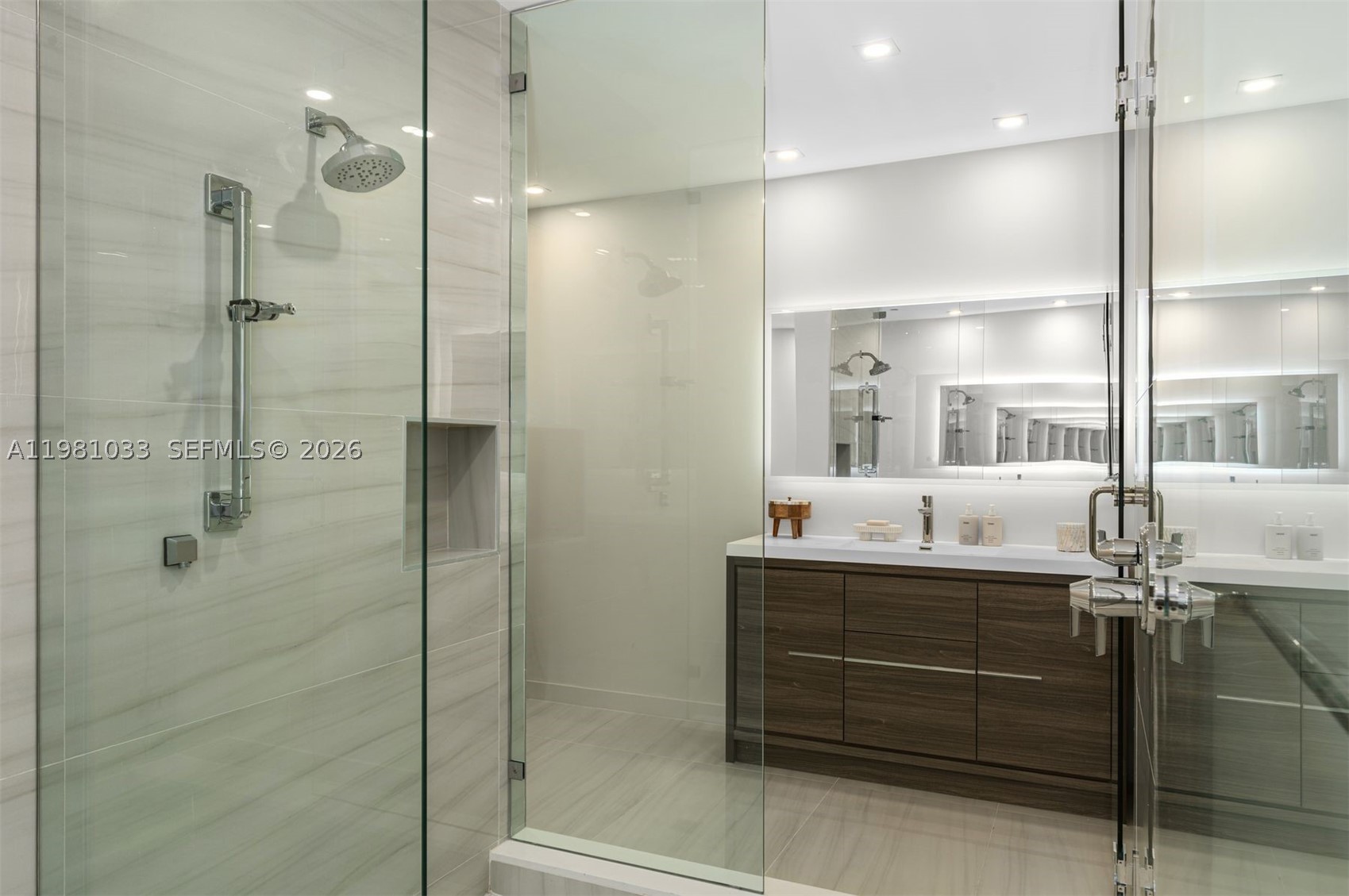 TERRACES CONDO - Residential