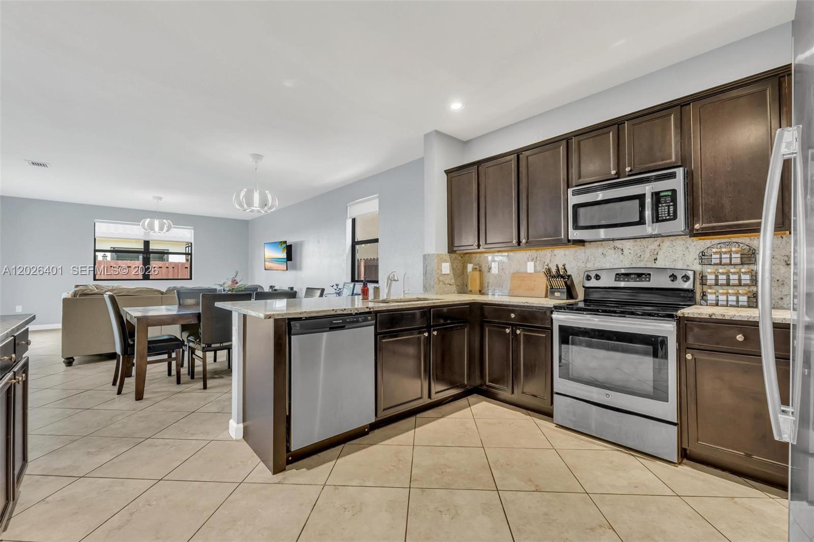 BAYWINDS AT COZUMEL - Residential Lease