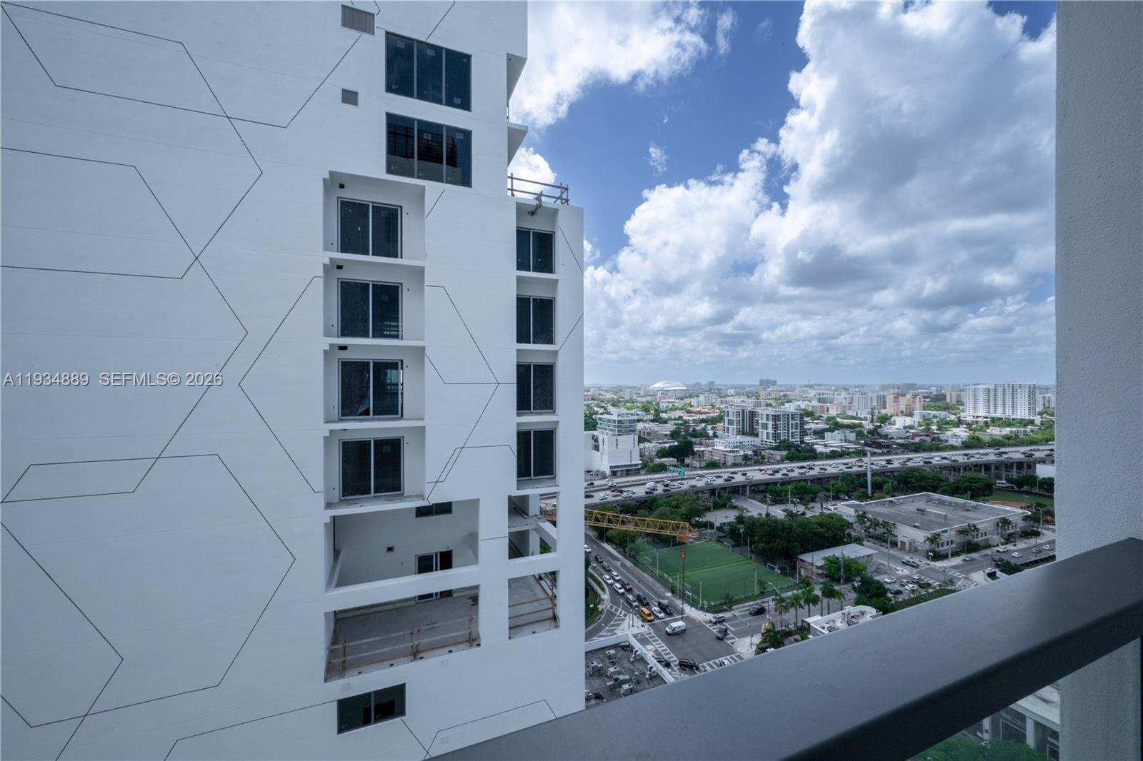 SMART BRICKELL - Residential