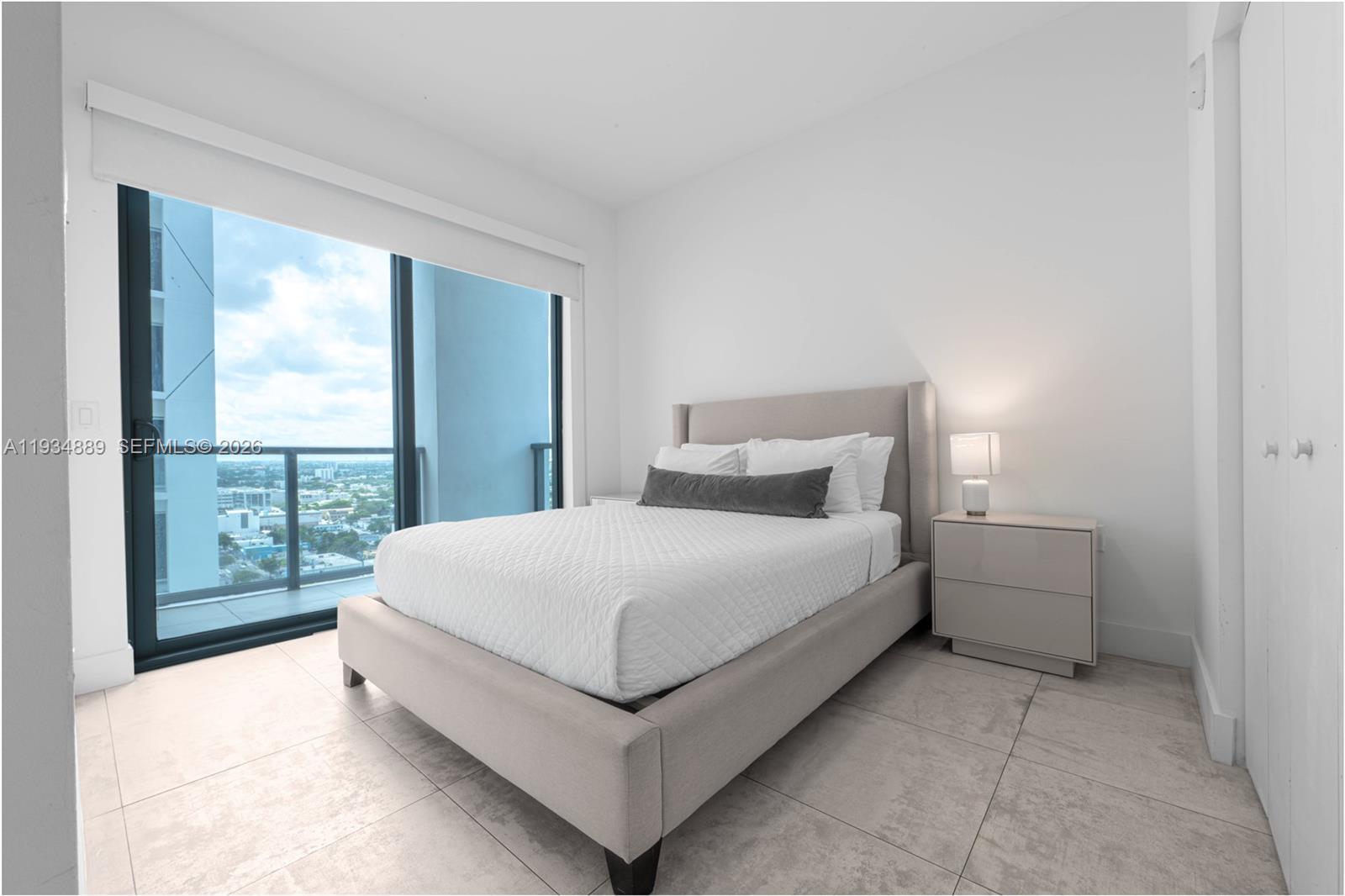 SMART BRICKELL - Residential