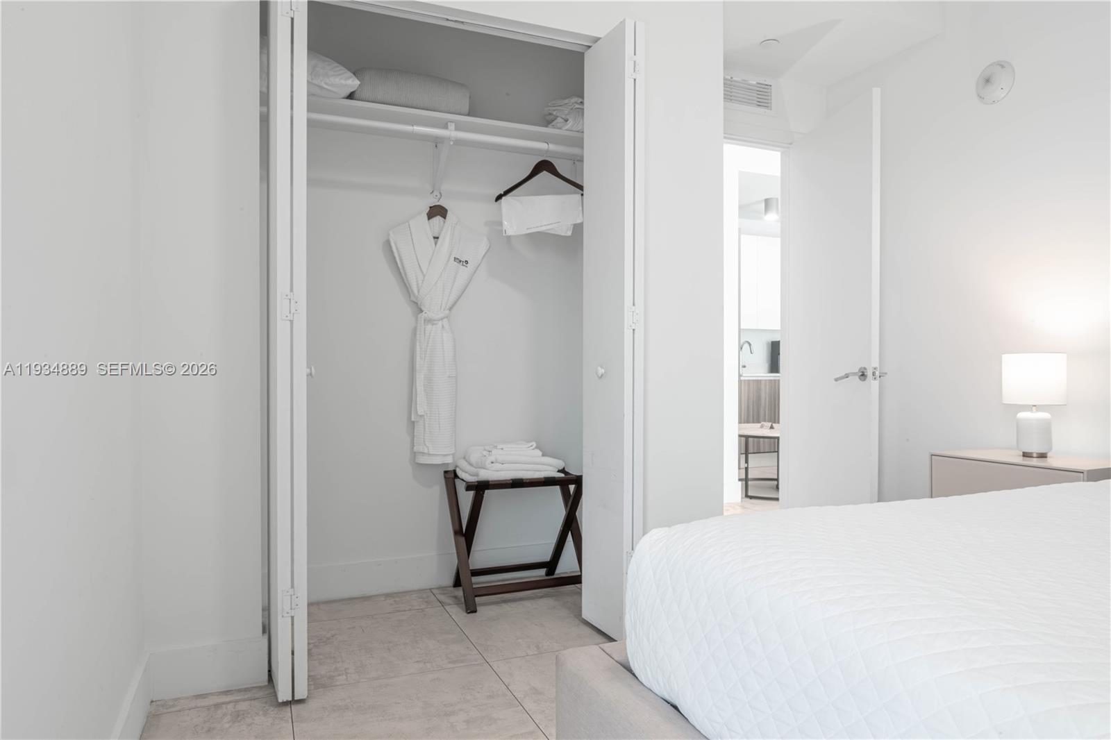 SMART BRICKELL - Residential