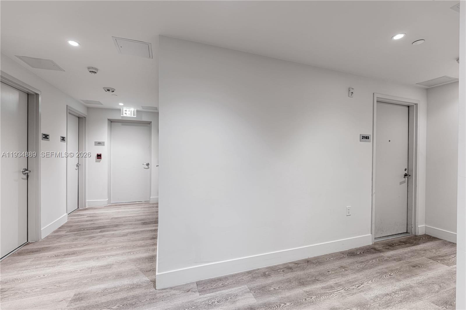SMART BRICKELL - Residential