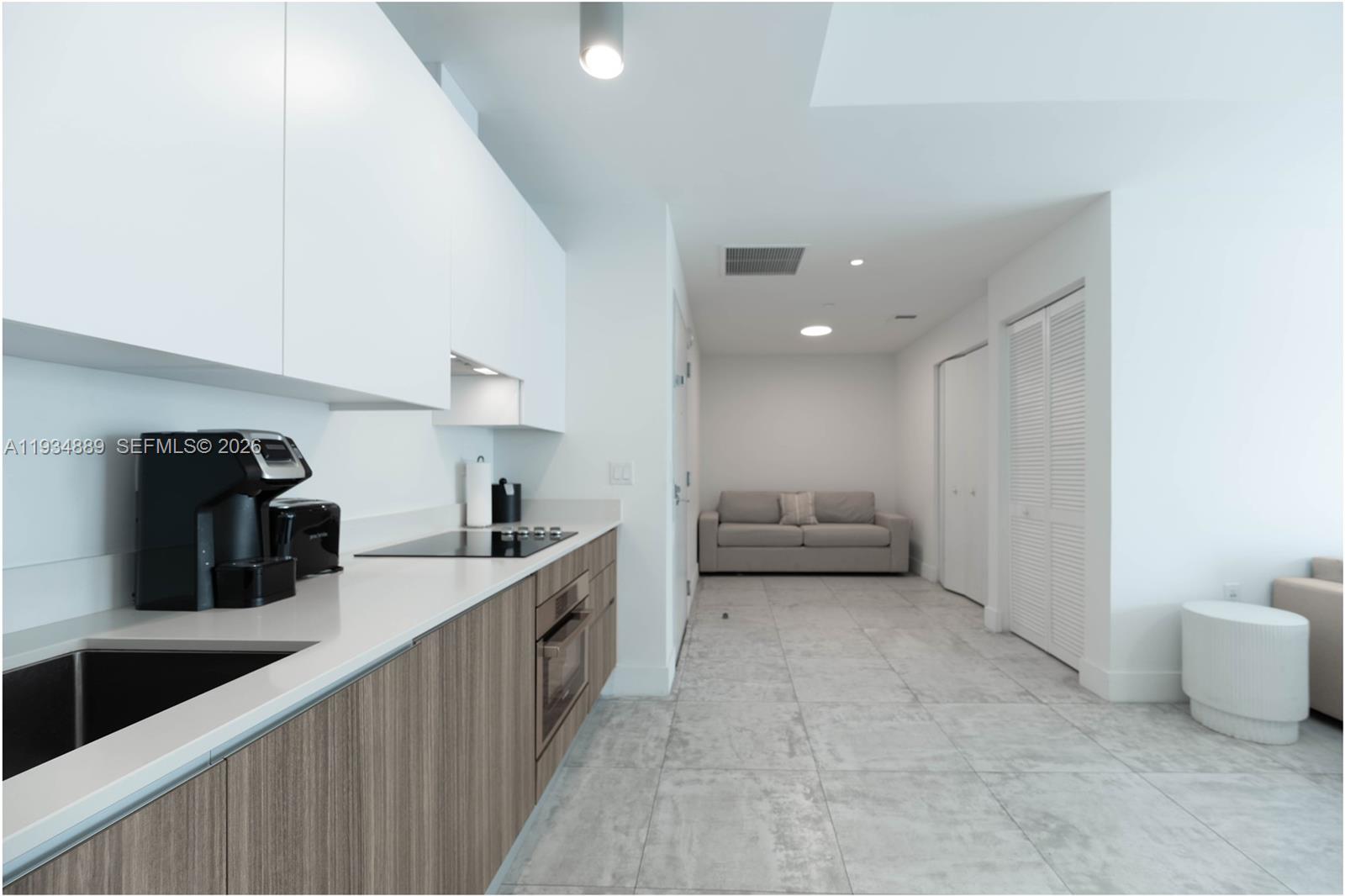 SMART BRICKELL - Residential