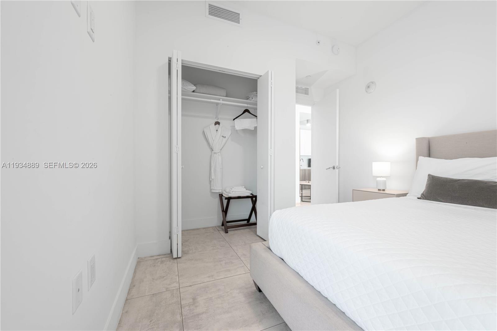 SMART BRICKELL - Residential