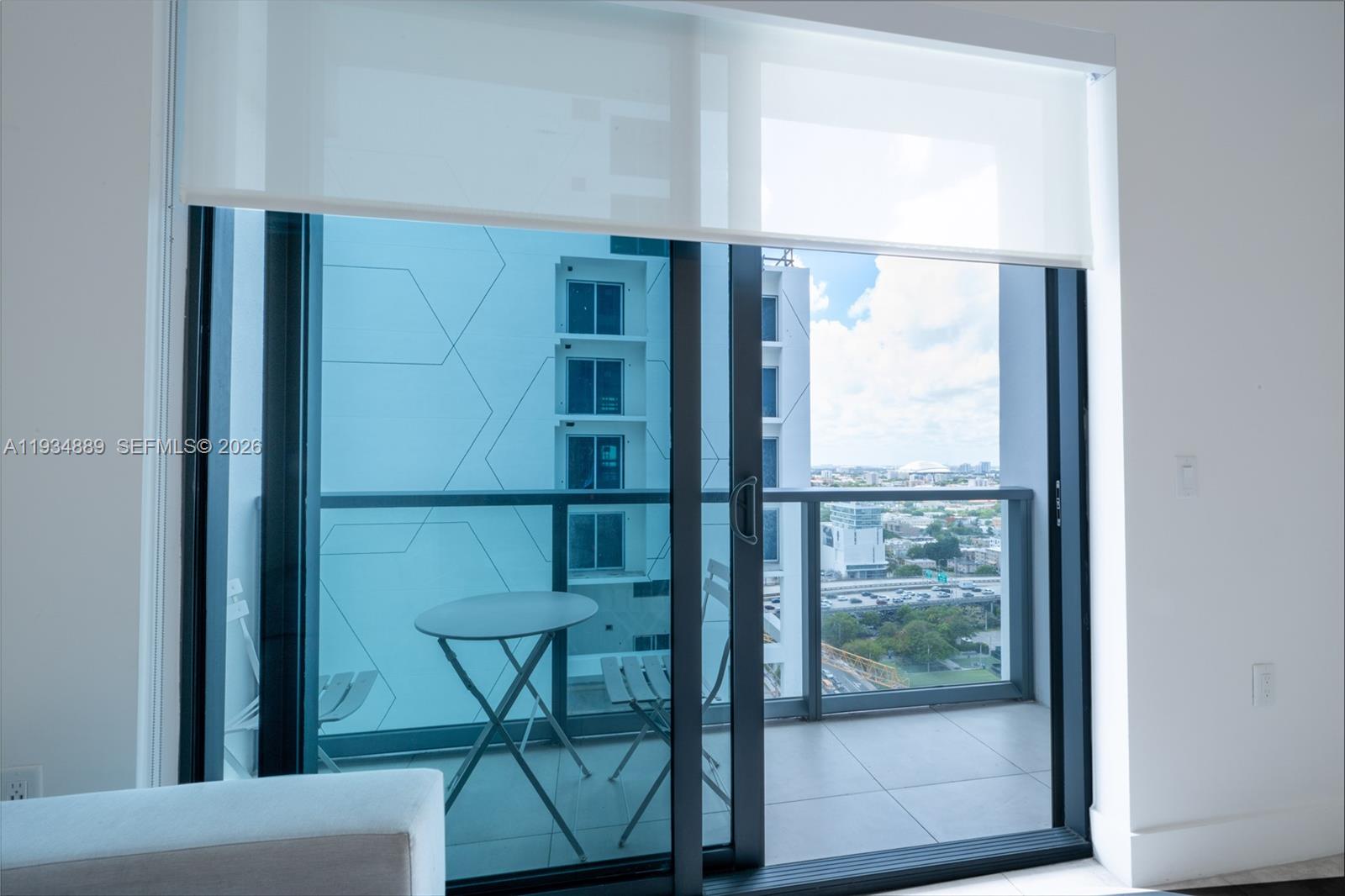 SMART BRICKELL - Residential