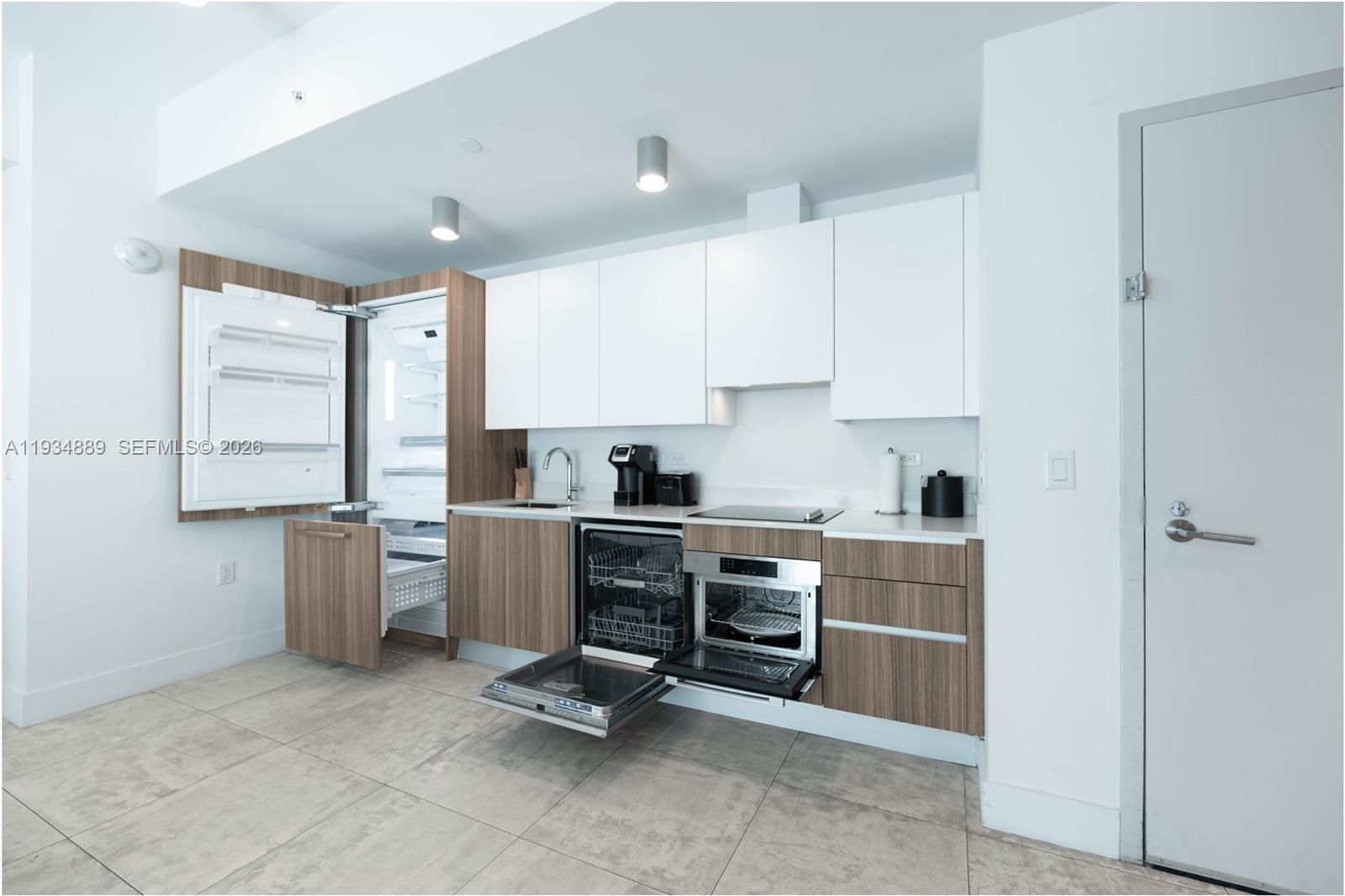 SMART BRICKELL - Residential