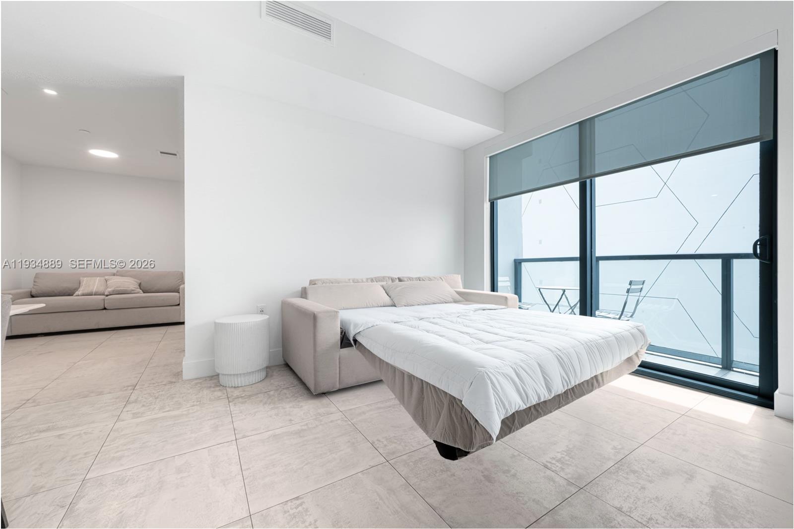 SMART BRICKELL - Residential