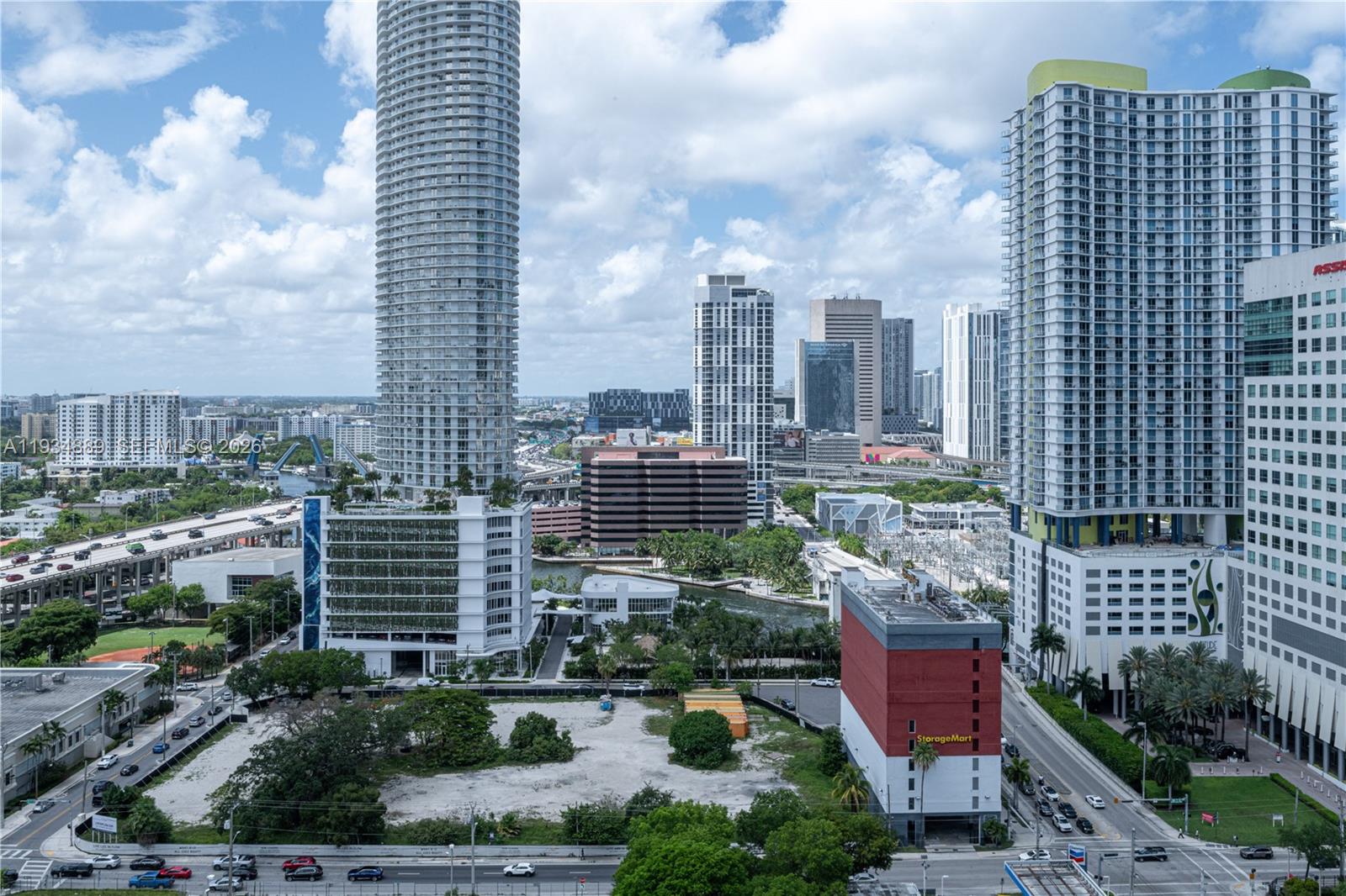 SMART BRICKELL - Residential
