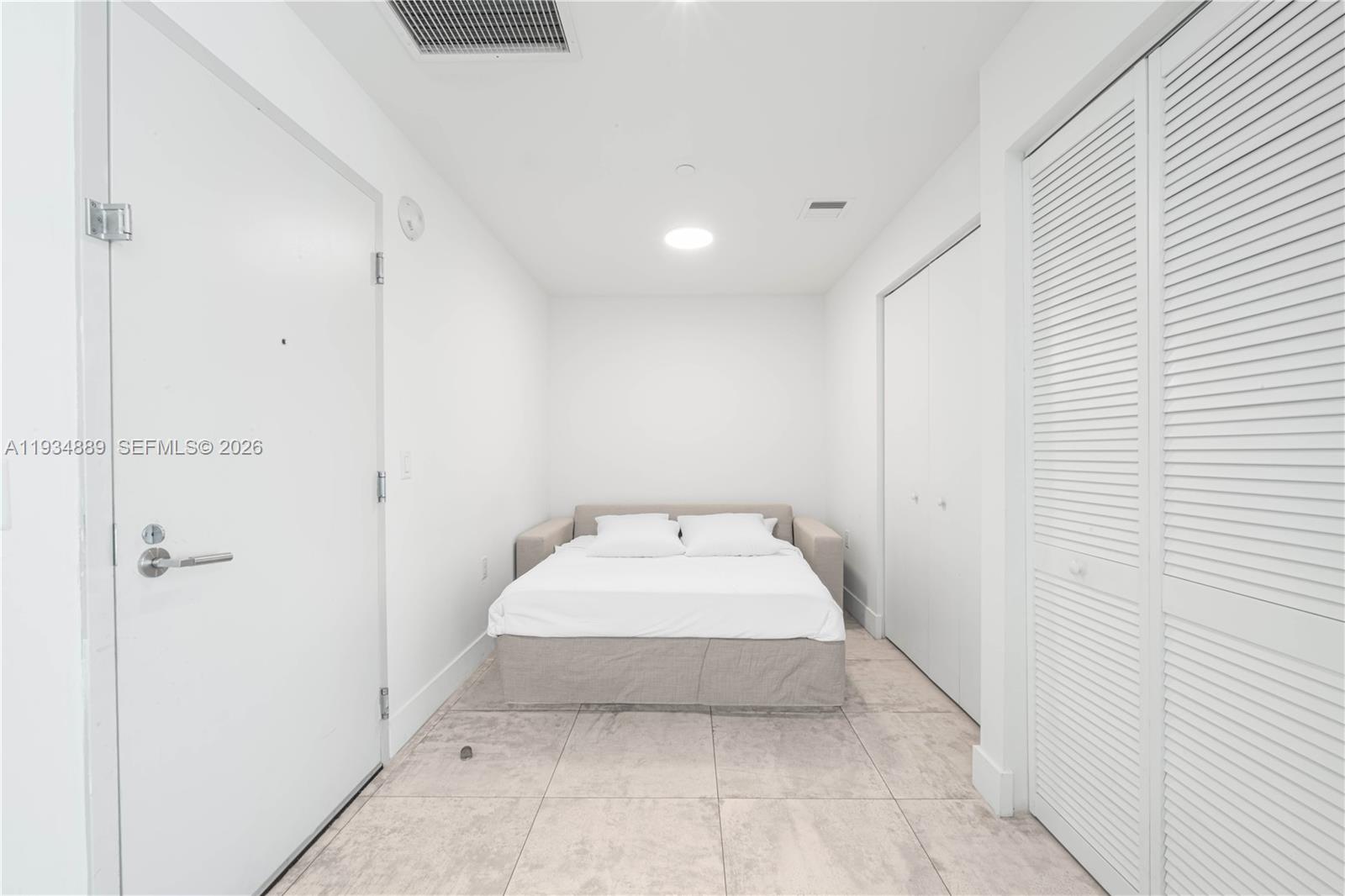 SMART BRICKELL - Residential