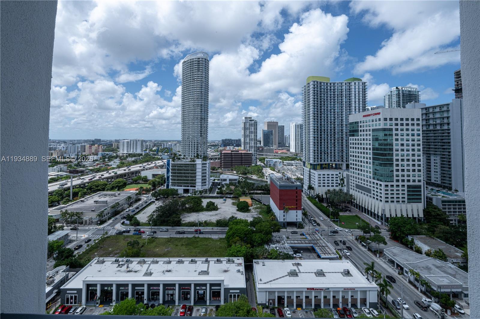 SMART BRICKELL - Residential