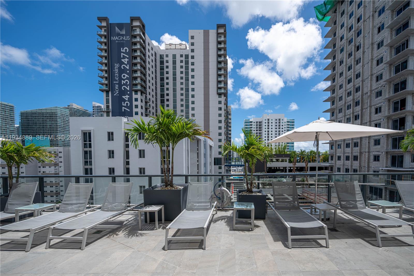 SMART BRICKELL - Residential