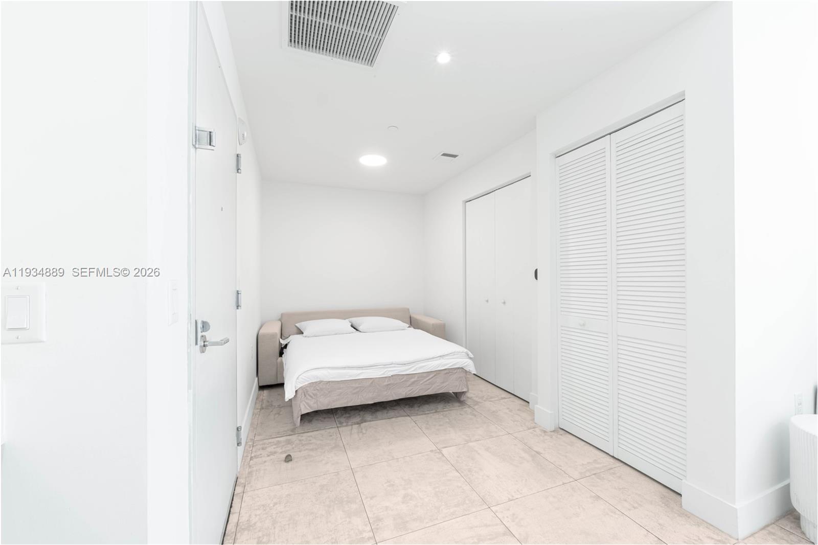 SMART BRICKELL - Residential