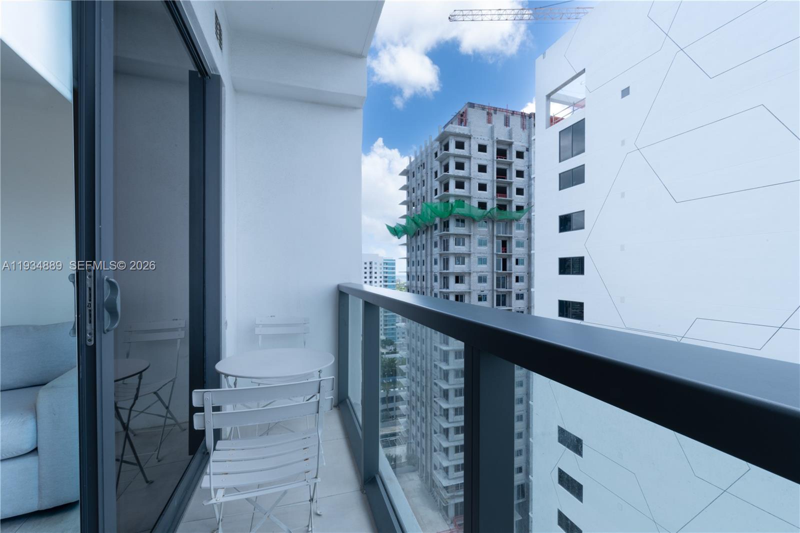SMART BRICKELL - Residential