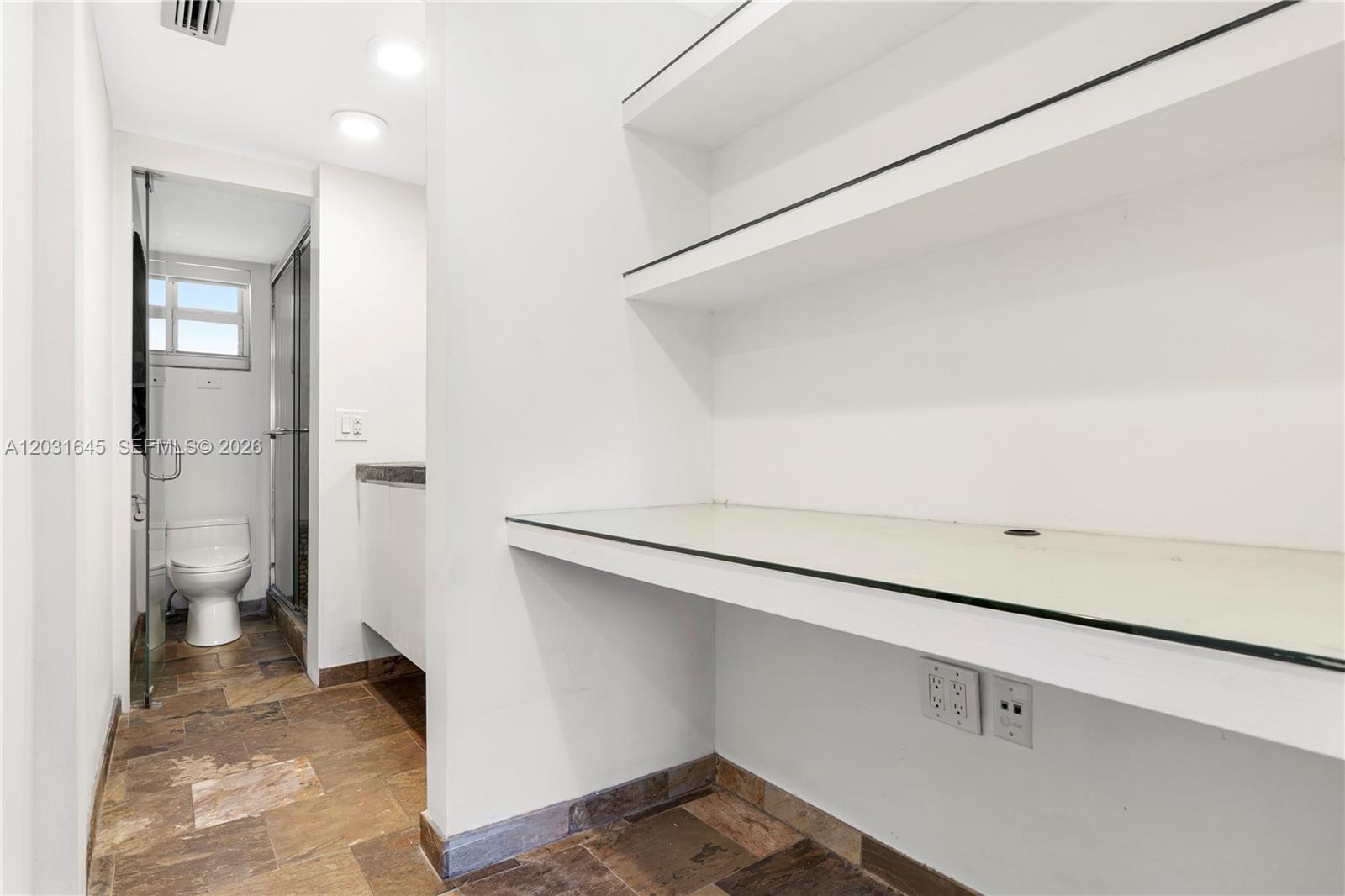 ARCADIA CONDO - Residential Lease