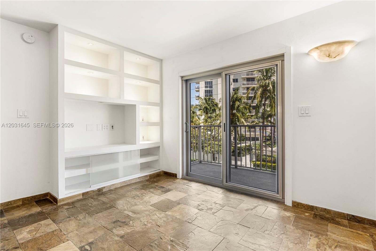 ARCADIA CONDO - Residential Lease